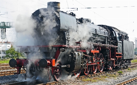 Foto Nuvem estrada de ferro trem asfalto
