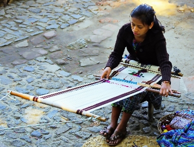 Foto Bermain duduk anak seni