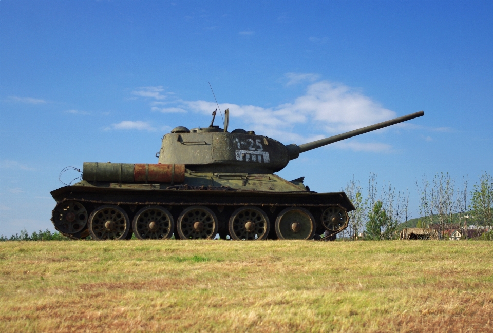 Campo ejército vehículo arma