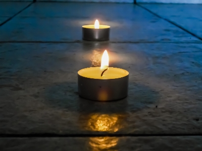 Silence candle lighting candles Photo