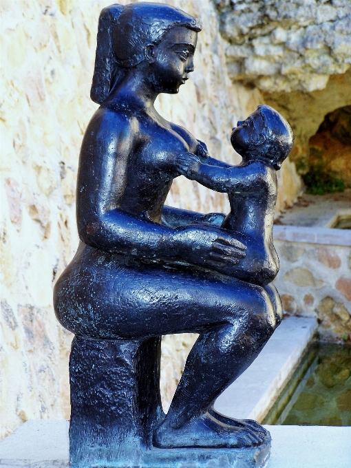 Mulher monumento estátua amor