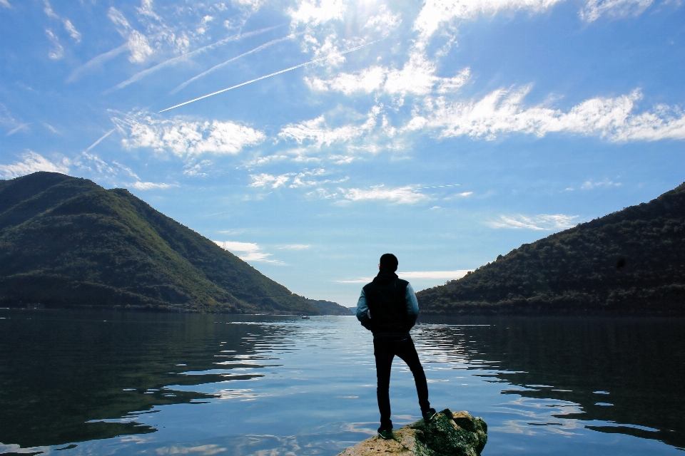 Mann landschaft meer wasser