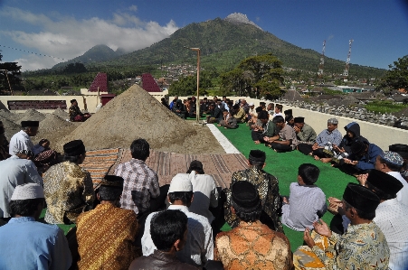 Man people community tourism Photo