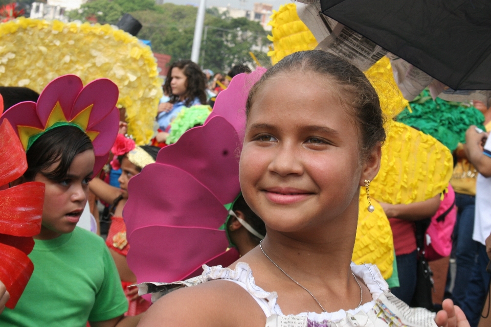 Fille carnaval enfant sourire