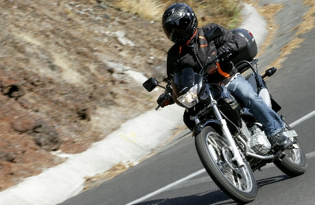 Foto Strada auto bicicletta veicolo