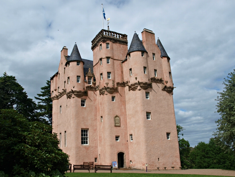 Gebäude chateau
 turm szenisch