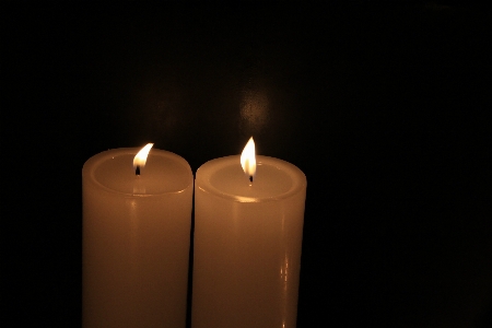 Foto Luz chama escuridão
 vela