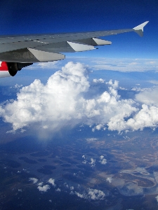 Foto Sayap awan langit jendela