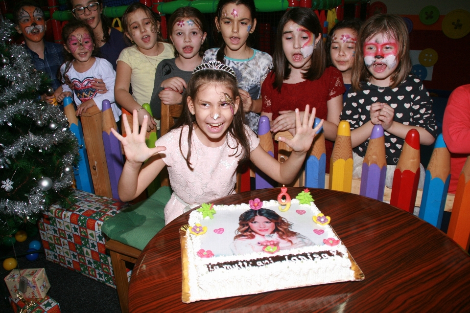 Menschen mädchen kuchen kinder