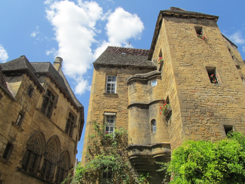 Gebäude chateau
 dorf schloss