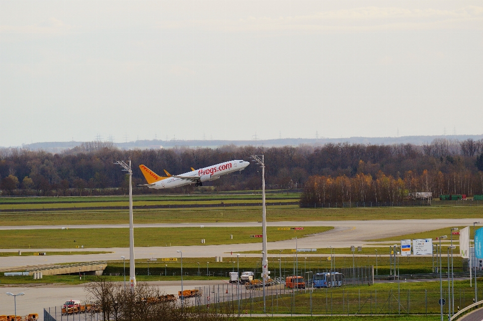 Estrutura voar aeroporto viagem