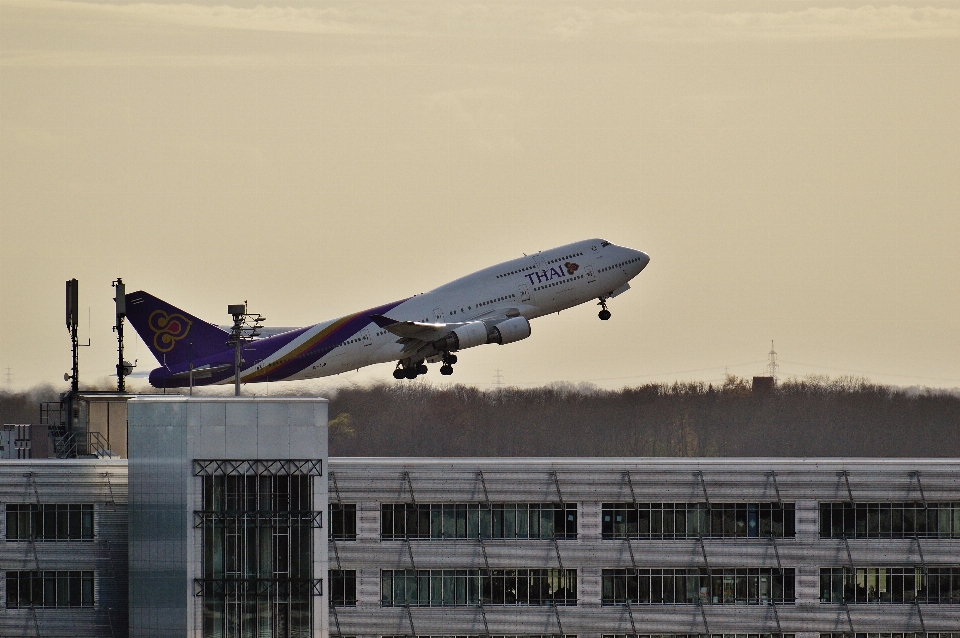 Aile voler aéroport voyage