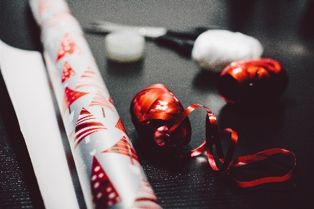 Hand white flower gift Photo