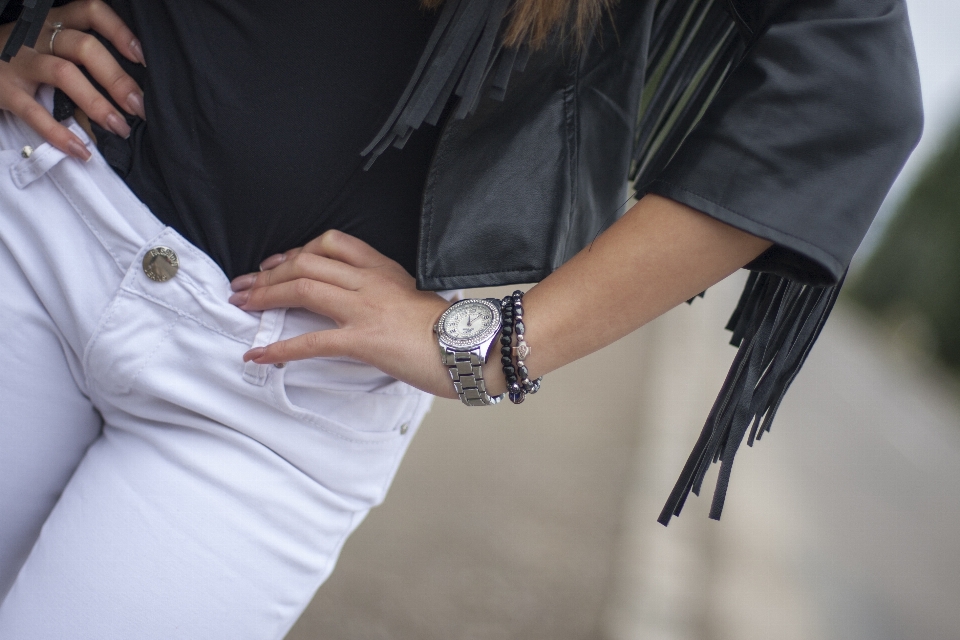 Montre main fille blanc