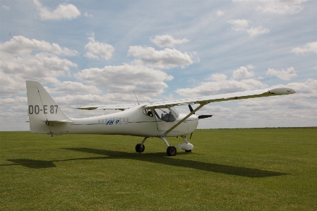 Photo Aile champ en volant avion