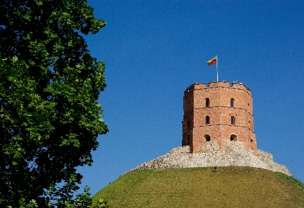 Mountain sky hill building Photo