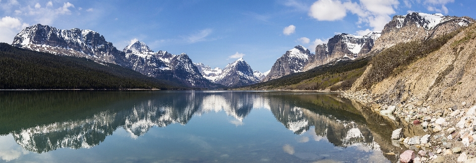 Paesaggio acqua natura montagna