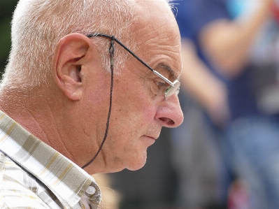 Foto Uomo persona profilo cittadino anziano
