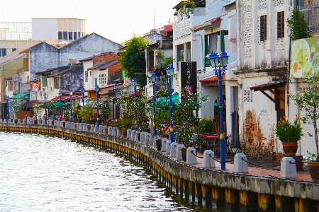 Cafe boat street town Photo