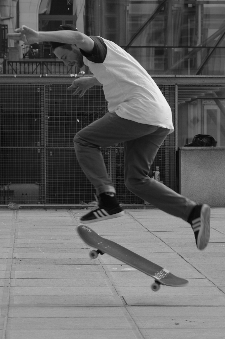 Hombre en blanco y negro
 gente