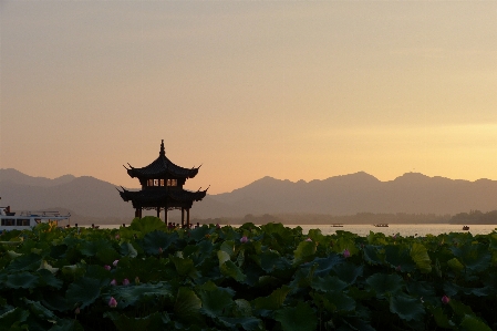 海 地平線 空 日の出 写真