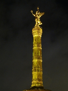 Night building monument statue Photo