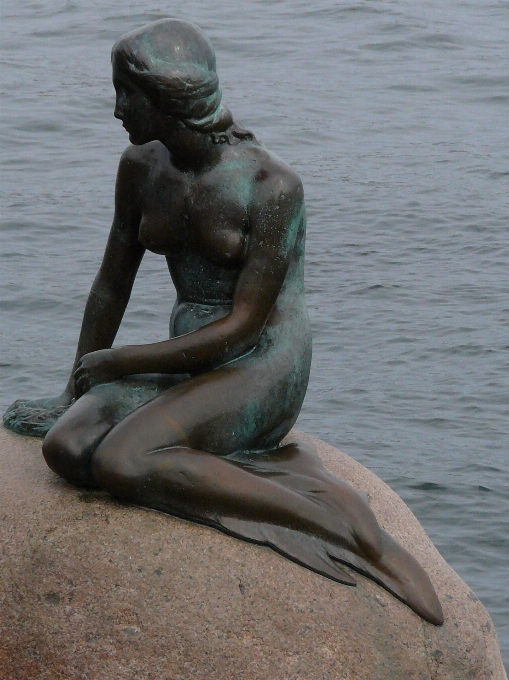 Monument statue séance lieux d'intérêt
