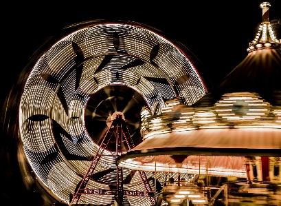 Night wheel recreation ferris Photo