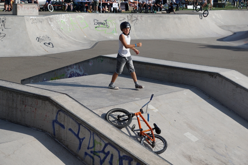 Sport wheel skateboard boy