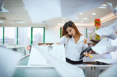 Photo Personne occupé bureau professionnel