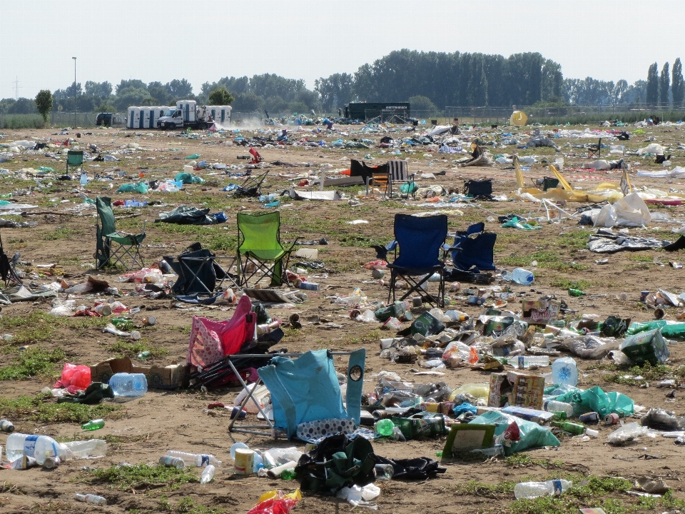 Storm camping destroyed rubbish