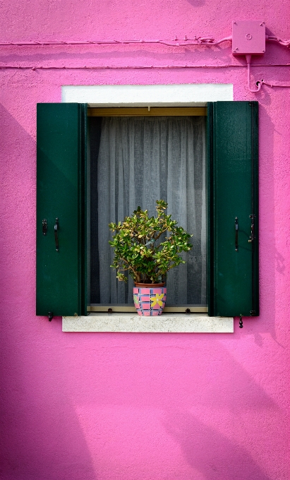 Casa janela prédio lar