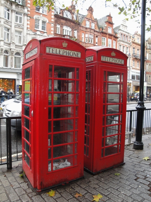 City travel red symbol