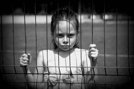 Foto Persona en blanco y negro
 chica