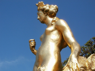 Frau monument weiblich statue Foto