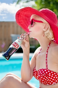 Foto Acqua all'aperto ragazza sole