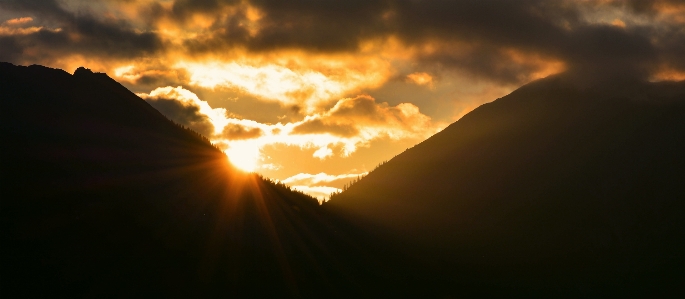 Landscape horizon mountain light Photo