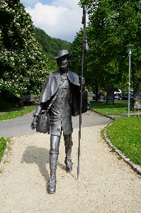 Boden laufen monument statue Foto