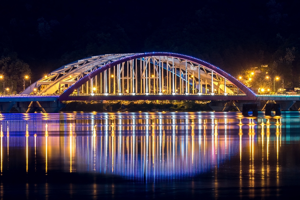 Paisaje luz arquitectura puente