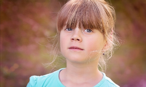 人 女の子 髪 写真撮影 写真