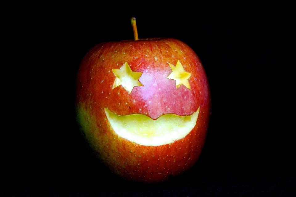 Apple plant fruit star