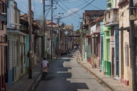 Foto Estrada rua cidade beco