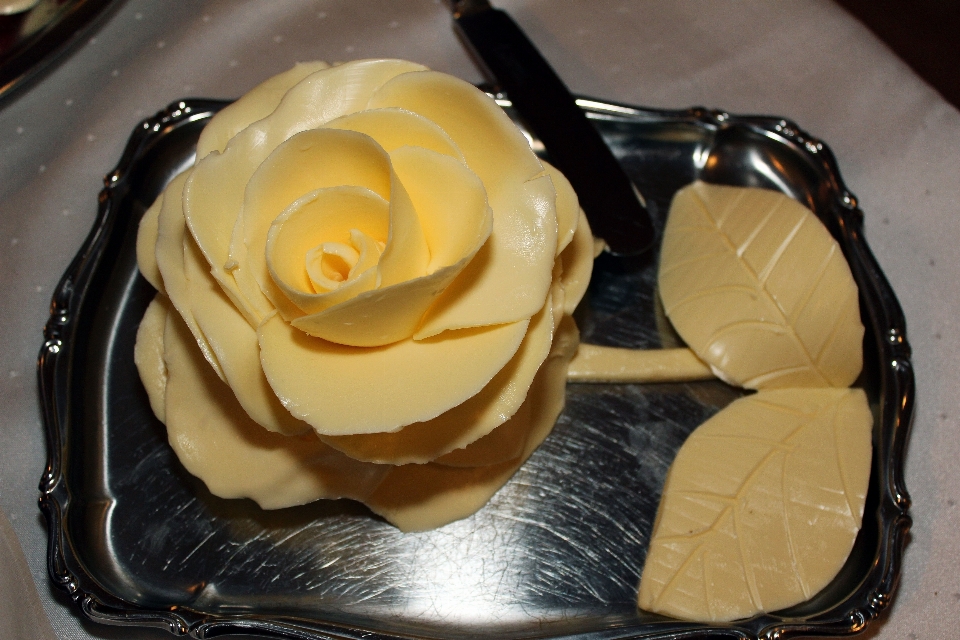 Flower rose dish meal