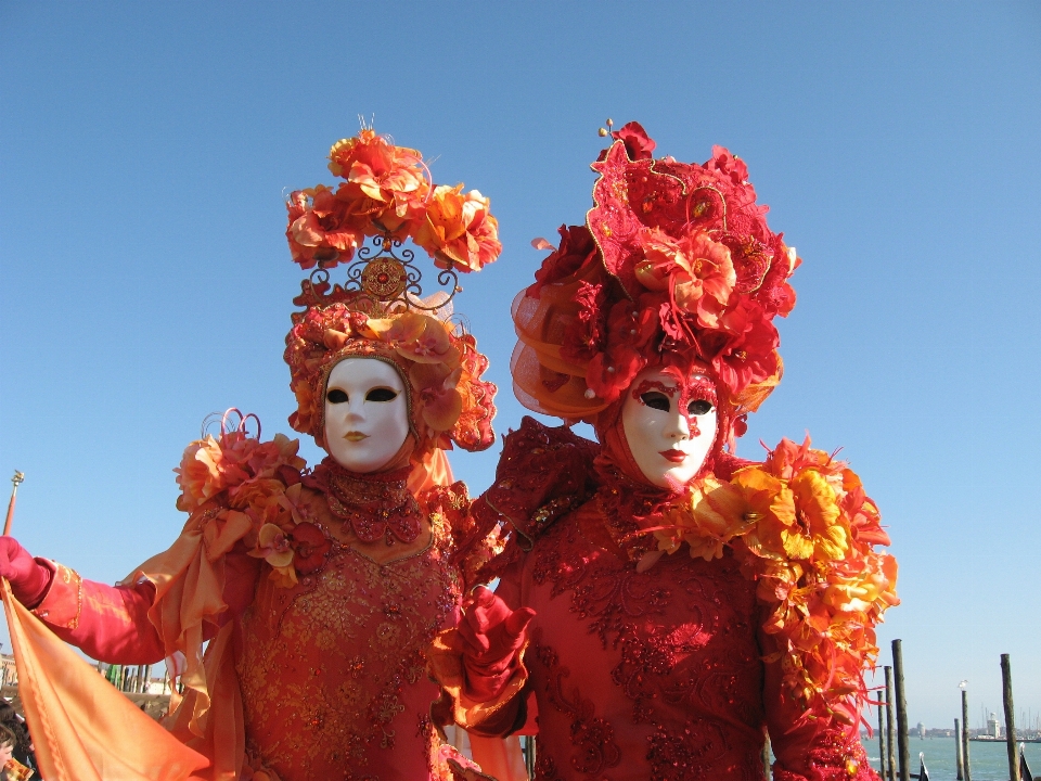 Flor rojo carnaval italia