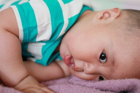 Foto Persona lindo niño bebé