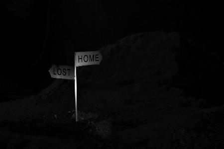 Light black and white road night Photo