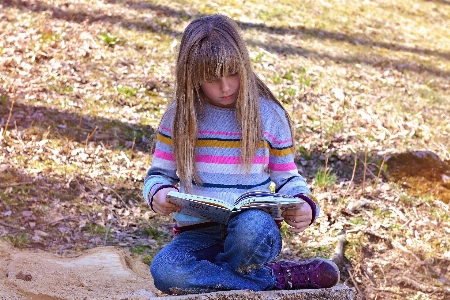 Foto Natureza livro ler pessoa