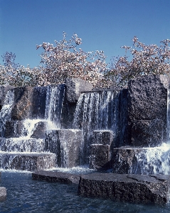 Foto Laut air rock terjun