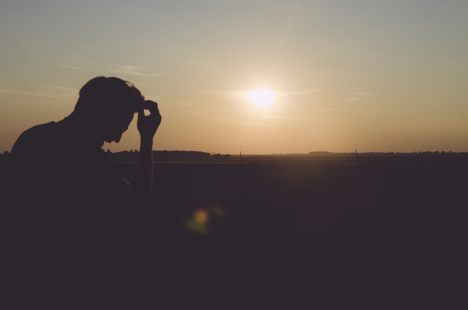 Man horizon silhouette person