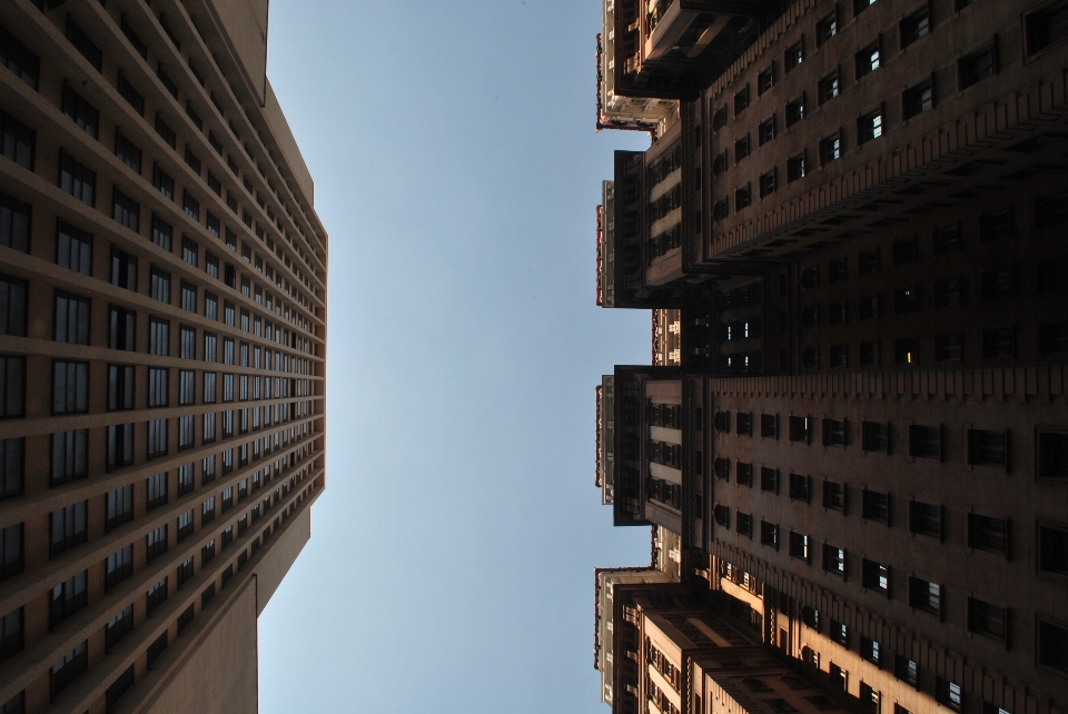 Arsitektur langit kaki jalan